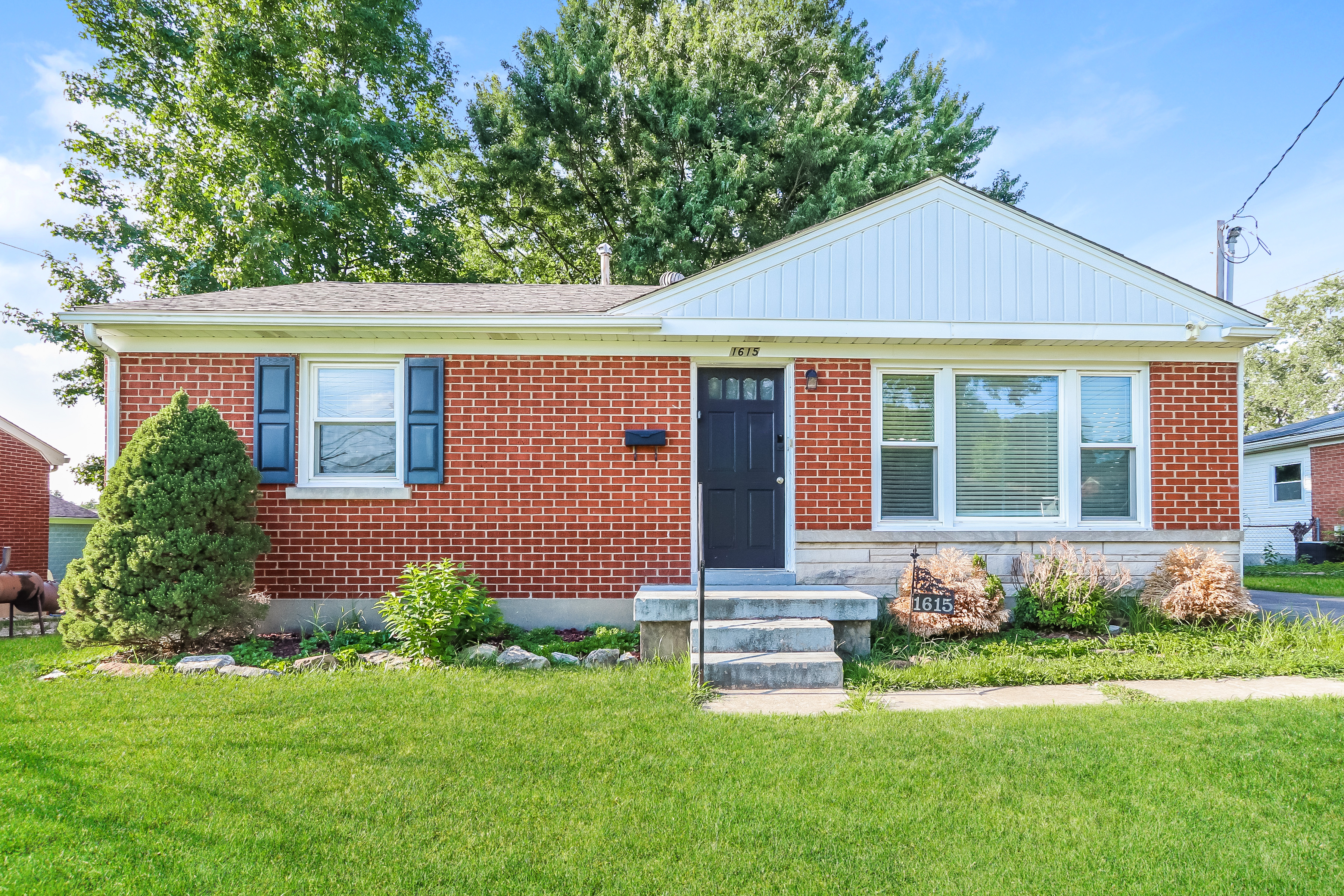 1615 Stafford Ave Louisville, KY 40216